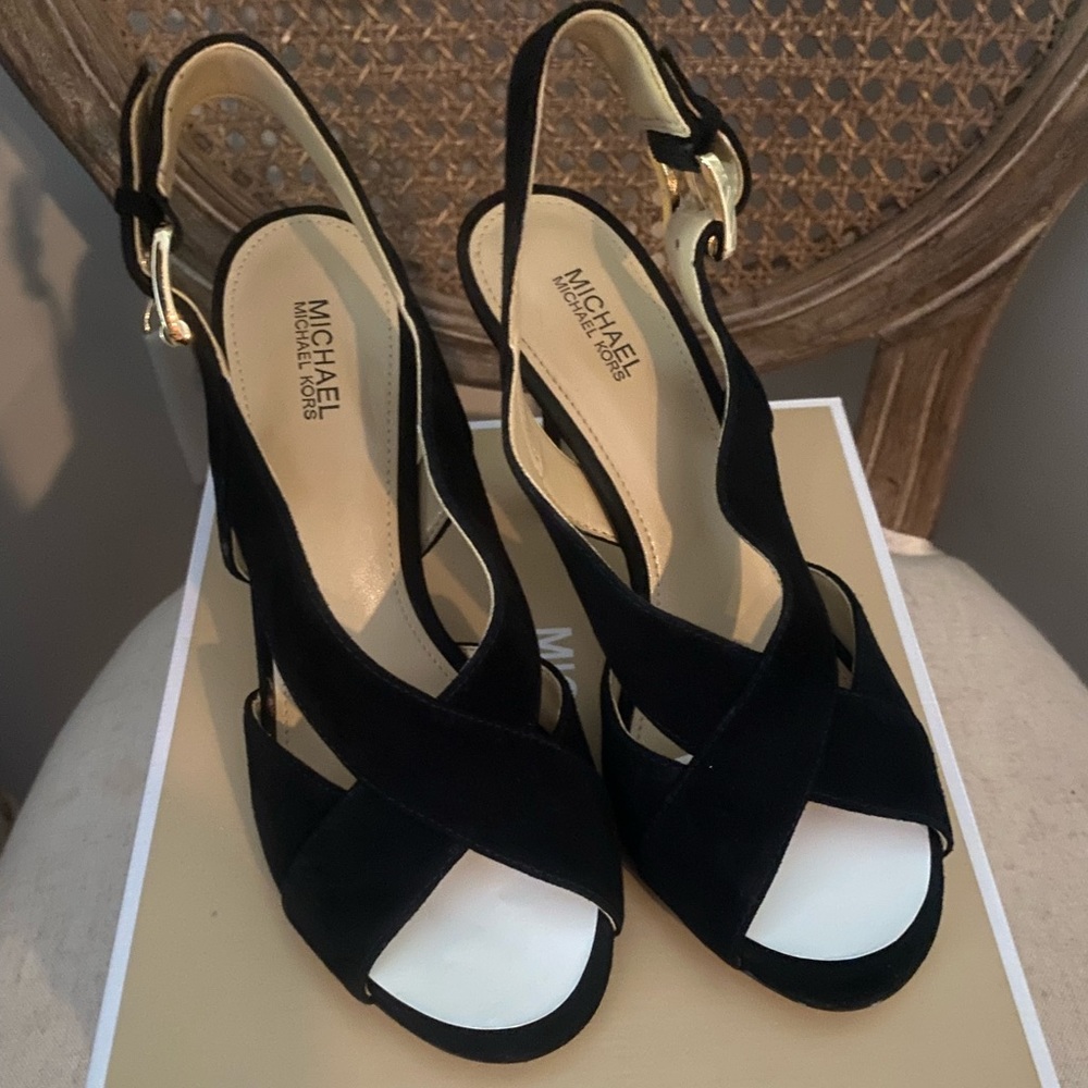 Michael Kors Becky Sandal suede black size 7.5 NWT
